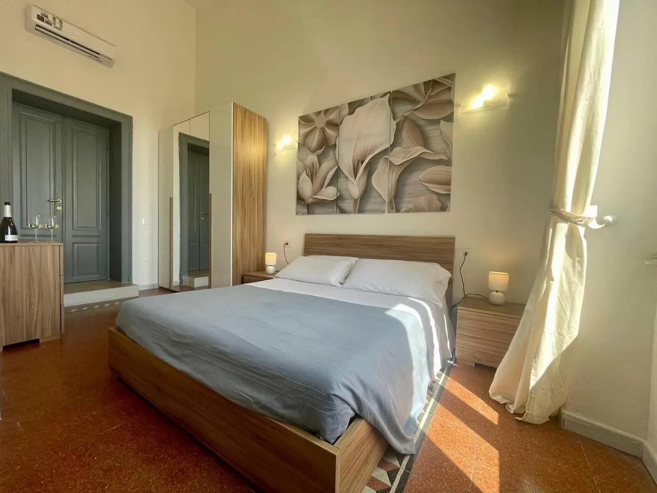 Pensionat Onlyrooms V - Central & Train Station Cagliari