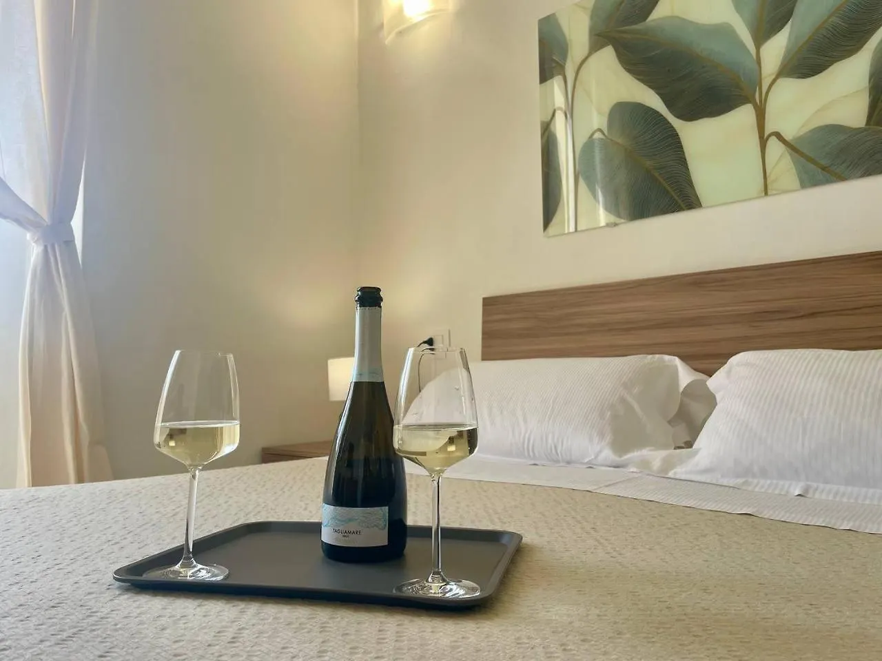 Onlyrooms V - Central & Train Station Cagliari Italien