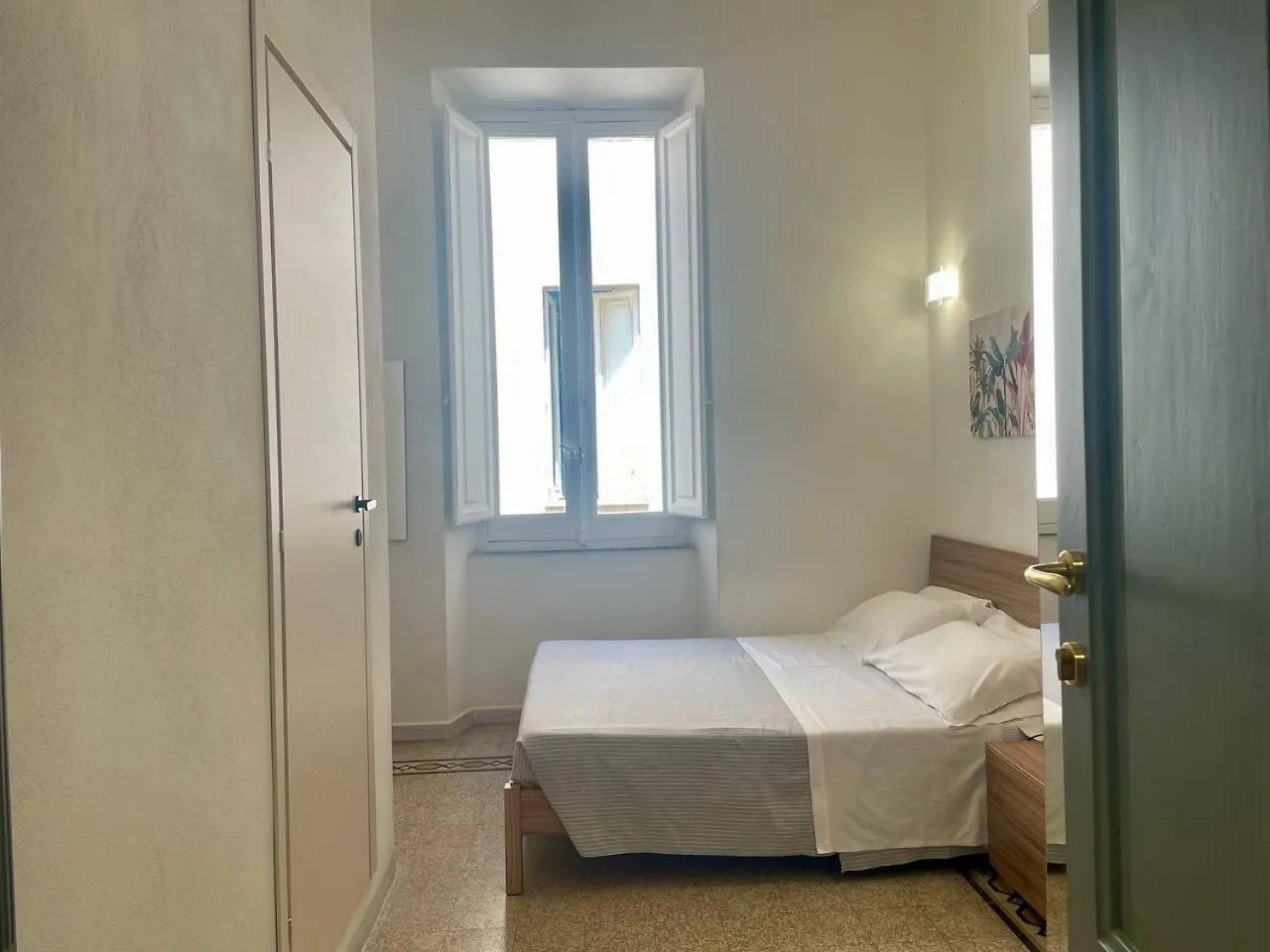 Onlyrooms V - Central & Train Station Cagliari Pensionat