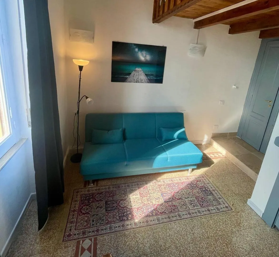 Guest house Onlyrooms V - Central & Train Station Cagliari